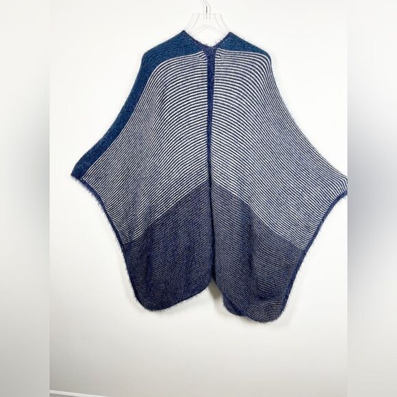 Contempo Size OS One Size Blue Knit Eyelash Shawl Wrap Kimono Poncho Boho - Picture 6 of 13